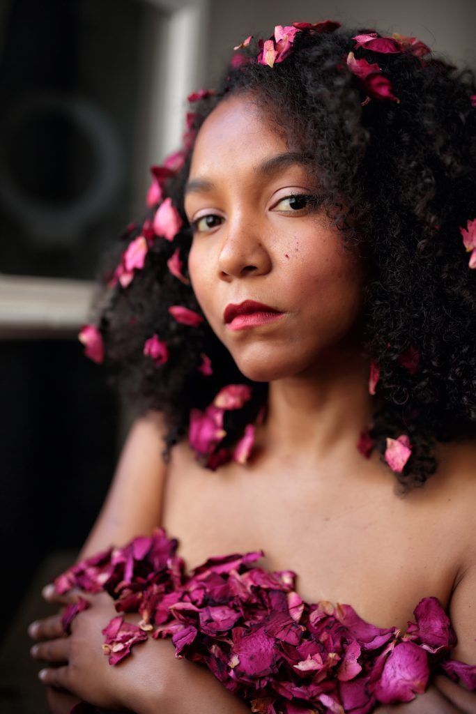 La Mujer y la Rosa | Fotografía erótica en Sevilla