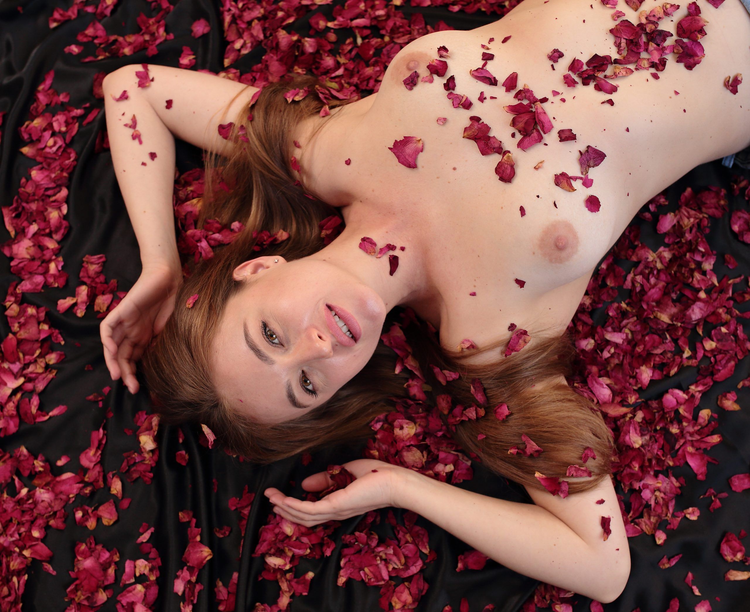 La Mujer y la Rosa | Fotografía erótica en Sevilla