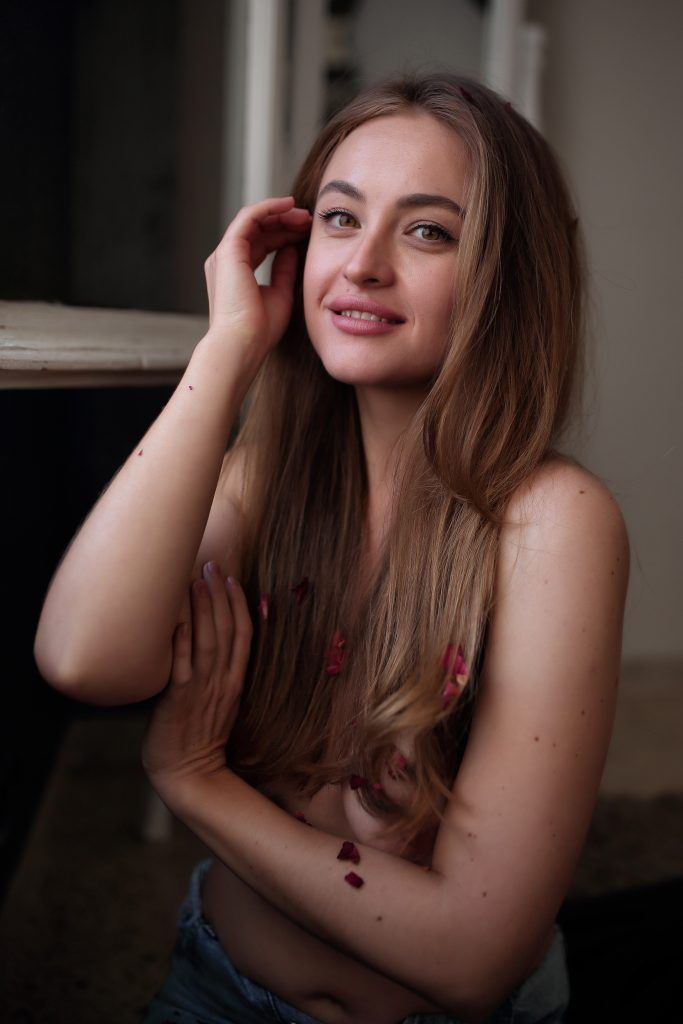 La Mujer y la Rosa | Fotografía erótica en Sevilla