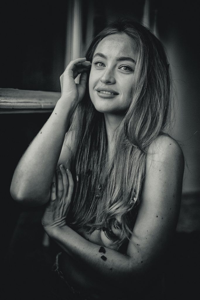La Mujer y la Rosa | Fotografía erótica en Sevilla