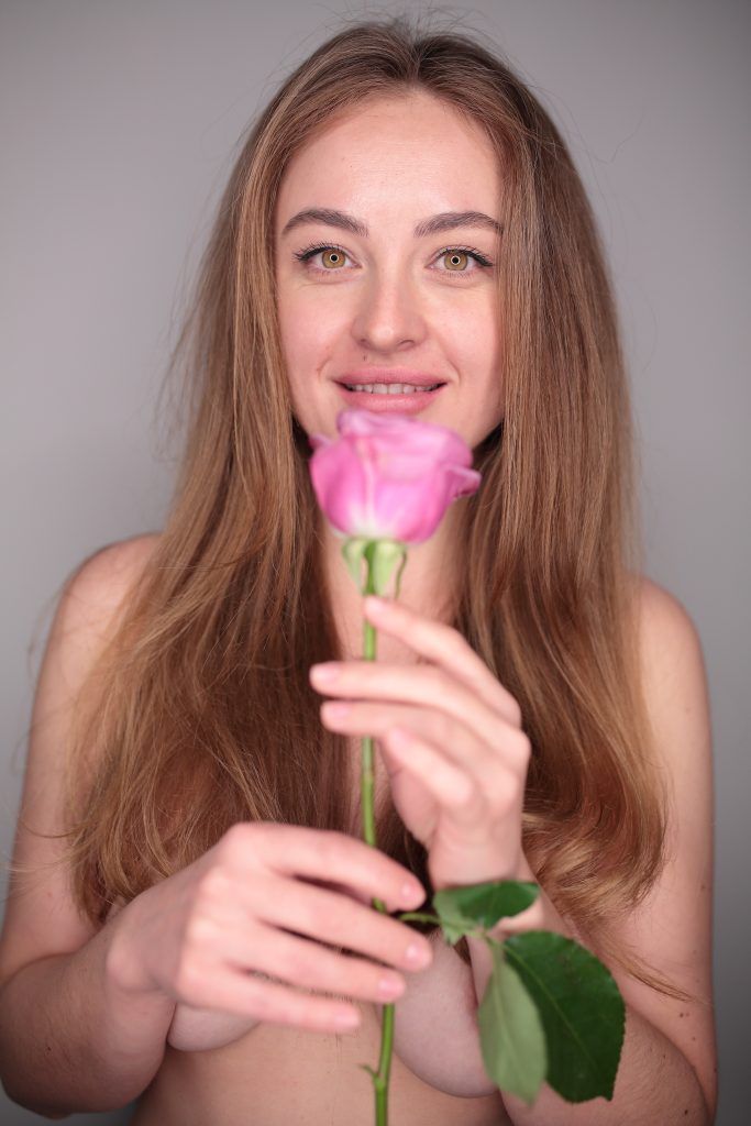 La Mujer y la Rosa | Fotografía erótica en Sevilla